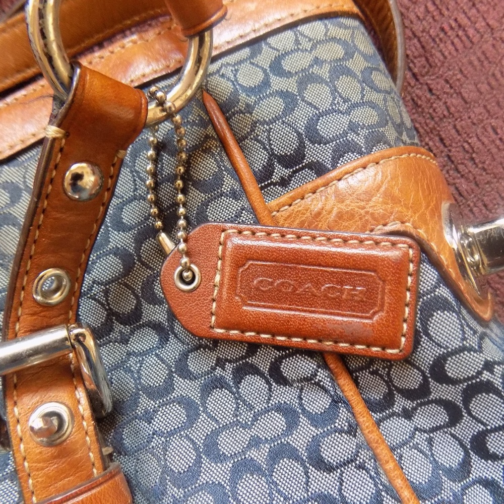 COACH B0849-F11526 Tote Purse Blue Canvas VG Cond. - Picture 6 of 7